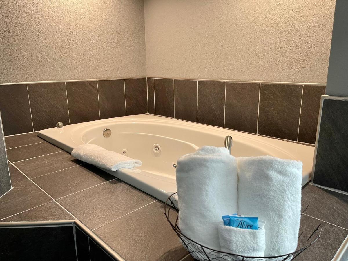 Lake Norfork Resort Henderson Bagian luar foto