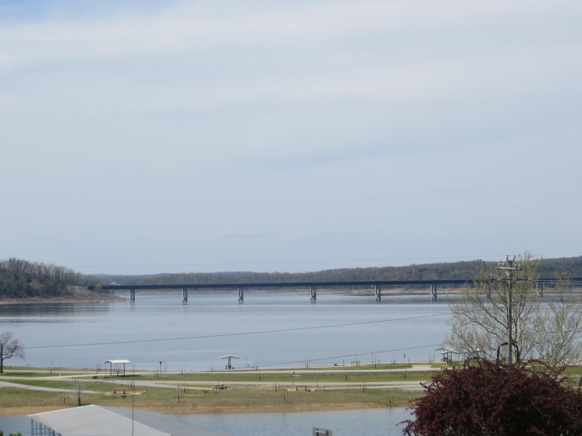 Lake Norfork Resort Henderson Bagian luar foto