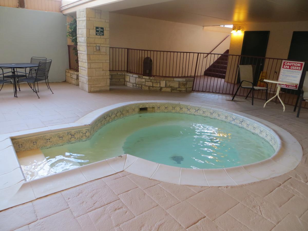 Lake Norfork Resort Henderson Bagian luar foto